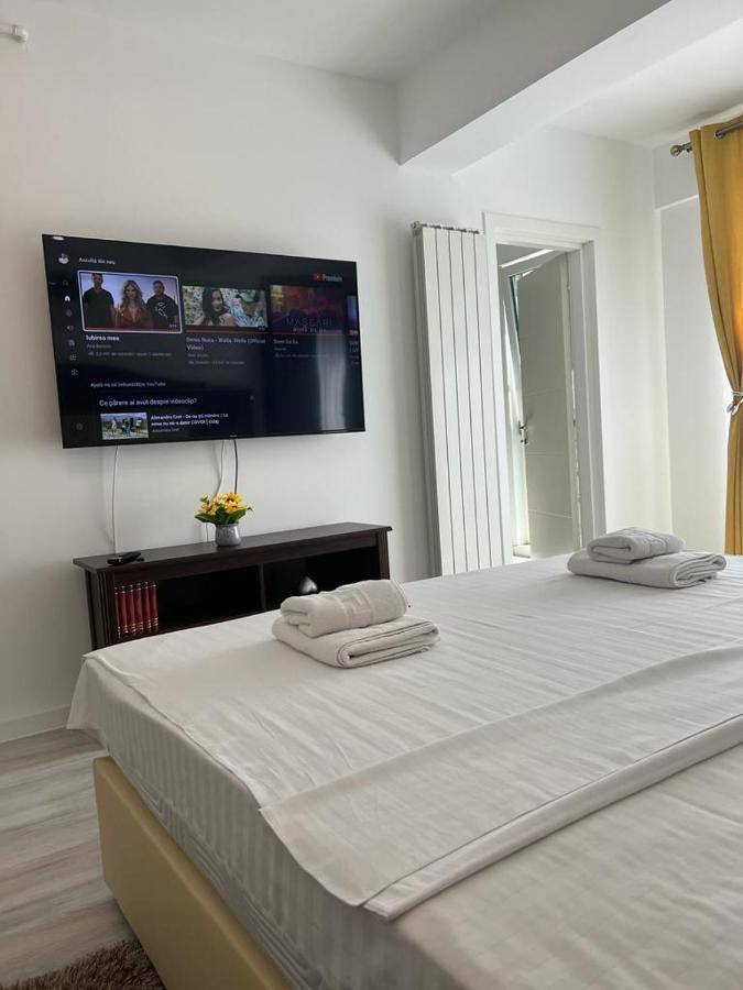 Urban Apartments And Studios - City Center ยาช ภายนอก รูปภาพ