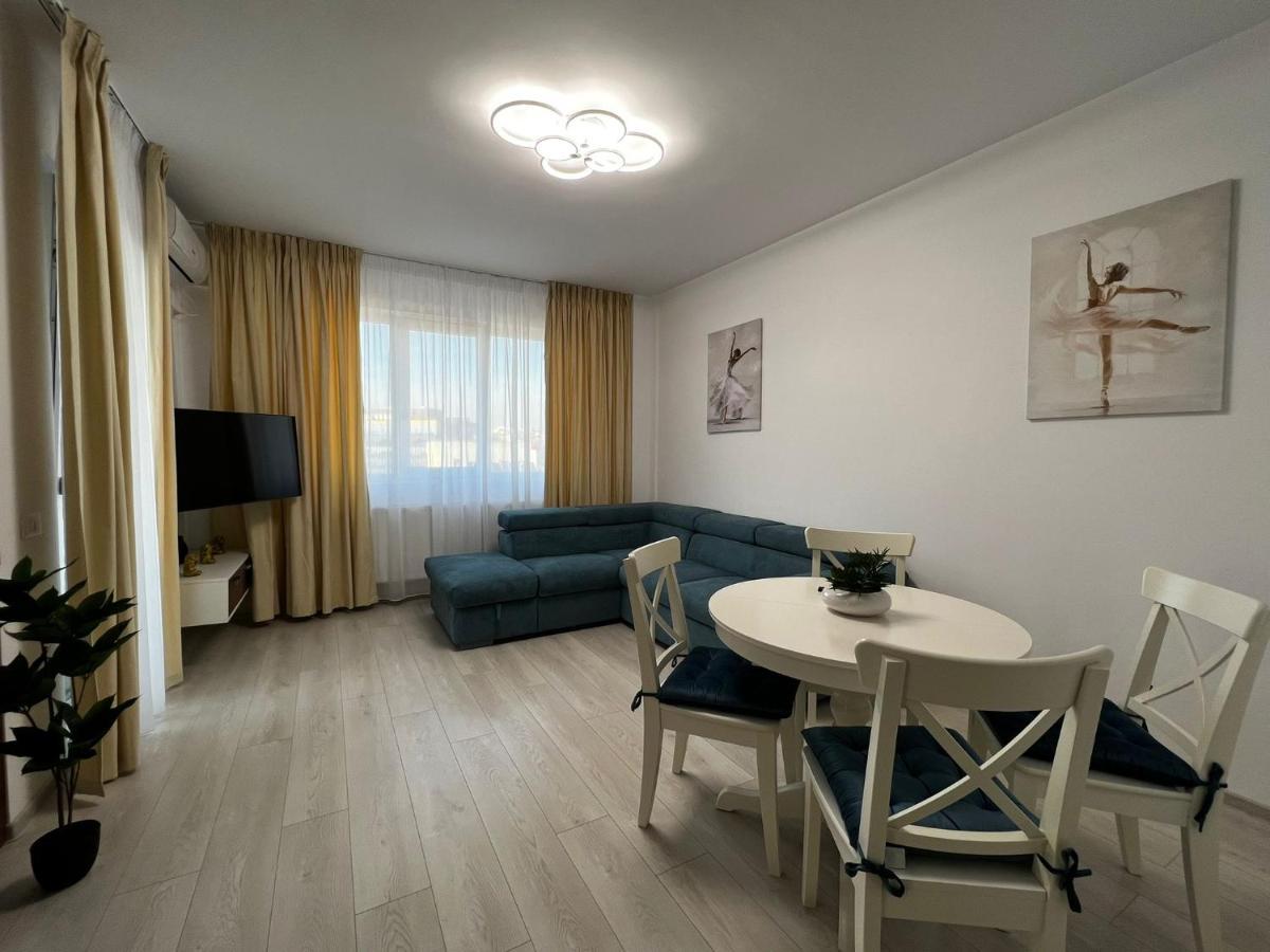 Urban Apartments And Studios - City Center ยาช ภายนอก รูปภาพ